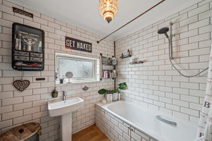 Photo 7- click for photo gallery